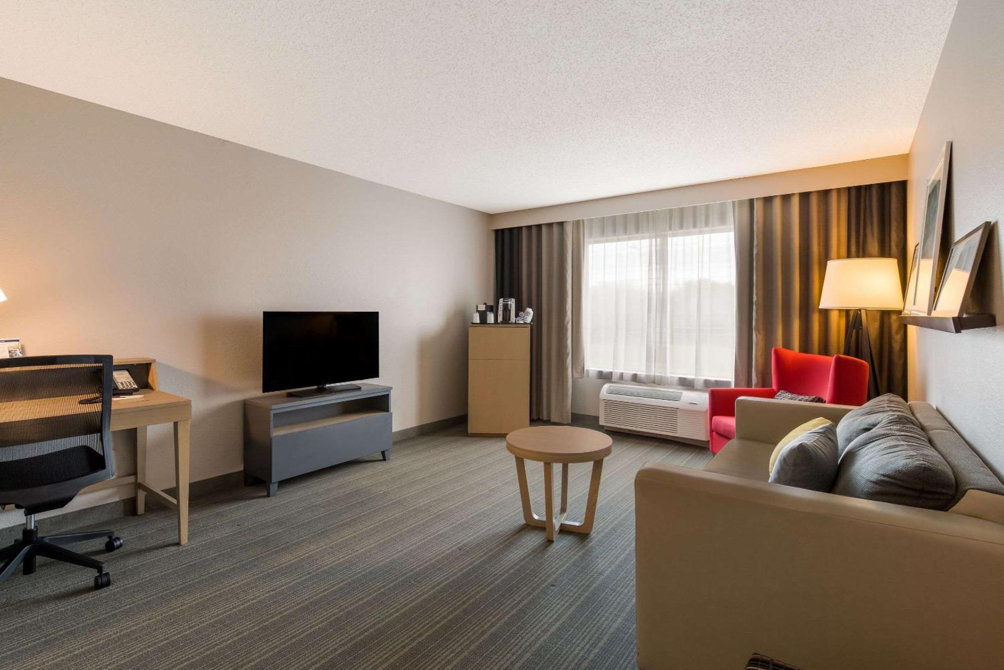 Country Inn & Suites By Radisson, Wichita East, Ks Екстериор снимка